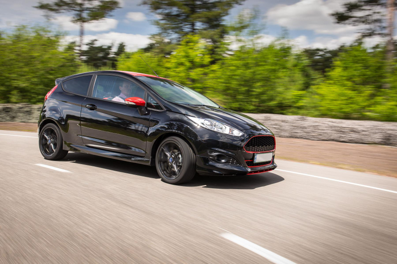 Illustration for article titled The Ford Fiesta Zetec S Has More Power Per Liter Than A Bugatti Veyron